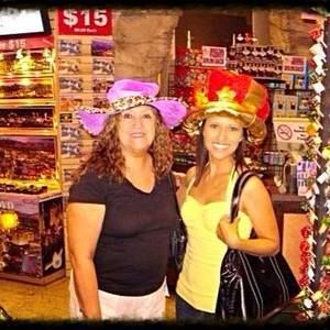 Meet your Posher, Nora